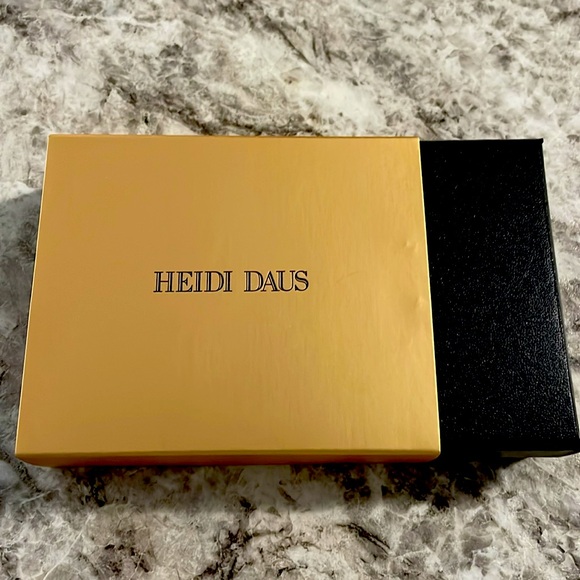 Heidi Daus Swag Earrings for Pierced Ears - Picture 9 of 10